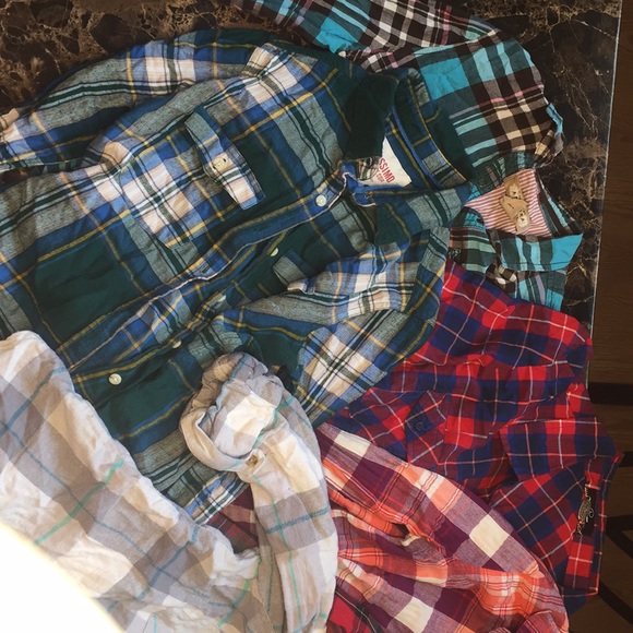 Assorted flannels - Picture 1 of 2